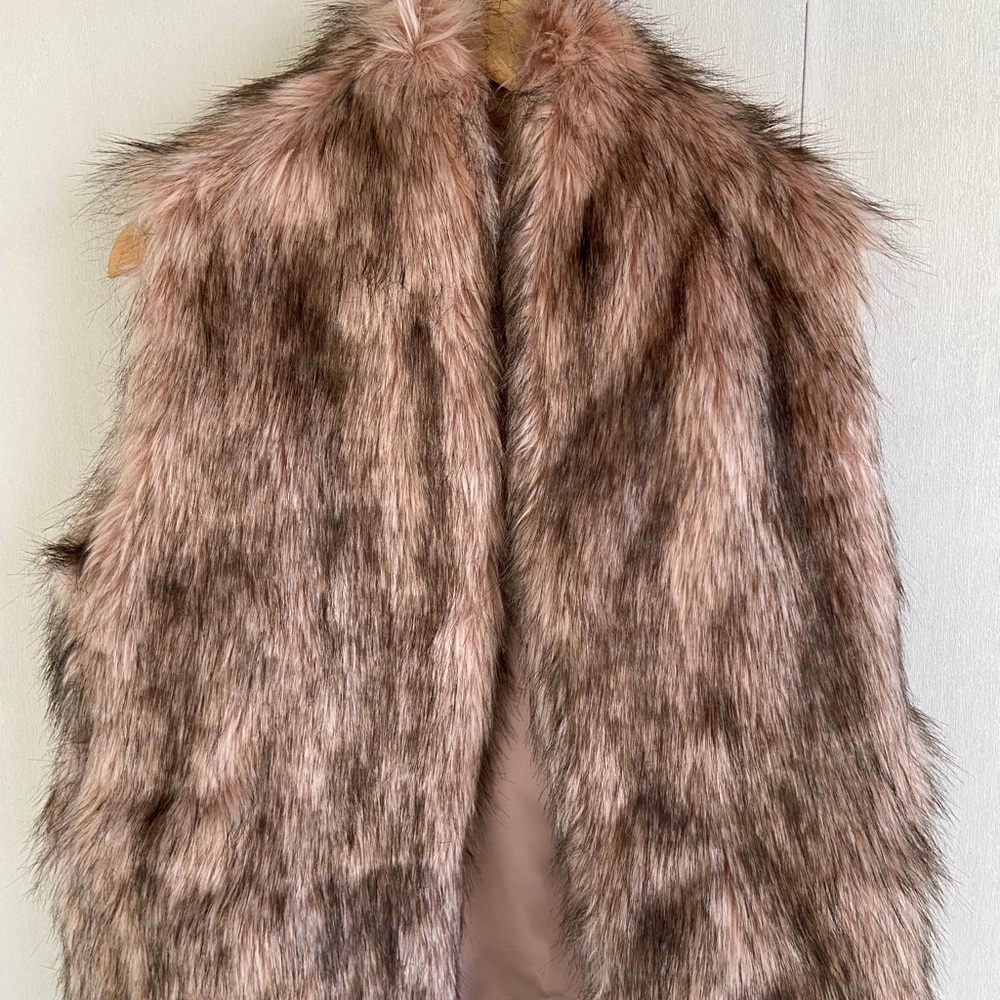 Fur vest - Picture 2 of 4